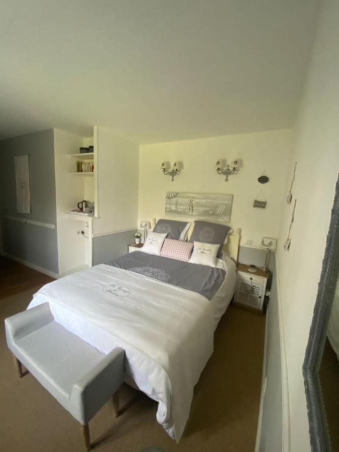 La Grange D'Helene Bed & Breakfast Cholet Exterior photo